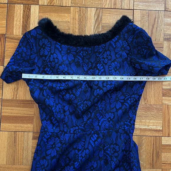 💕Tatyana Cobalt Blue Floral Intarsia w Faux Fur Trim M EUC💕 - Picture 8 of 12